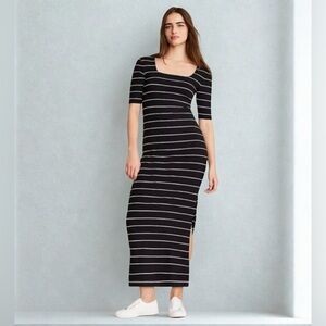 NWOT Lou & Grey Ribbed Black and White Striped Maxi Dress | Size Medium